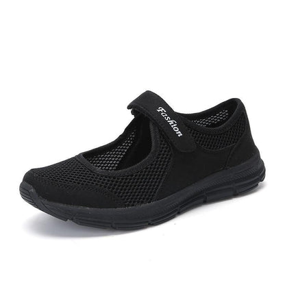 Cap Point Black 1 / 5 Mary Jane Comfort Working Sneaker