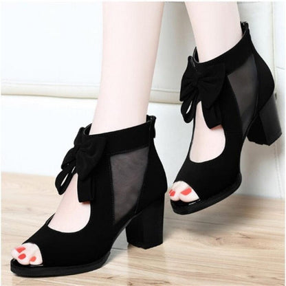 Cap Point black / 6 Diane Summer Lace Ankle-Wrap Sandals