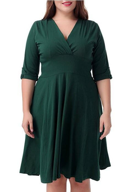 Cap Point green / L Plus size V-neck Half Sleeve A-line Midi Dress