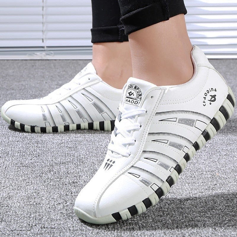 Cap Point white / 4 Fashionable Lace Up Casual Sports Sneakers