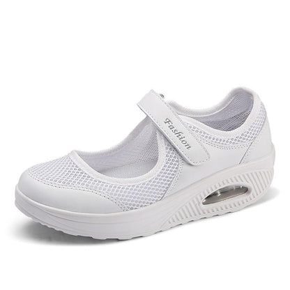 Cap Point White / 5 Mary Jane Comfort Working Sneaker